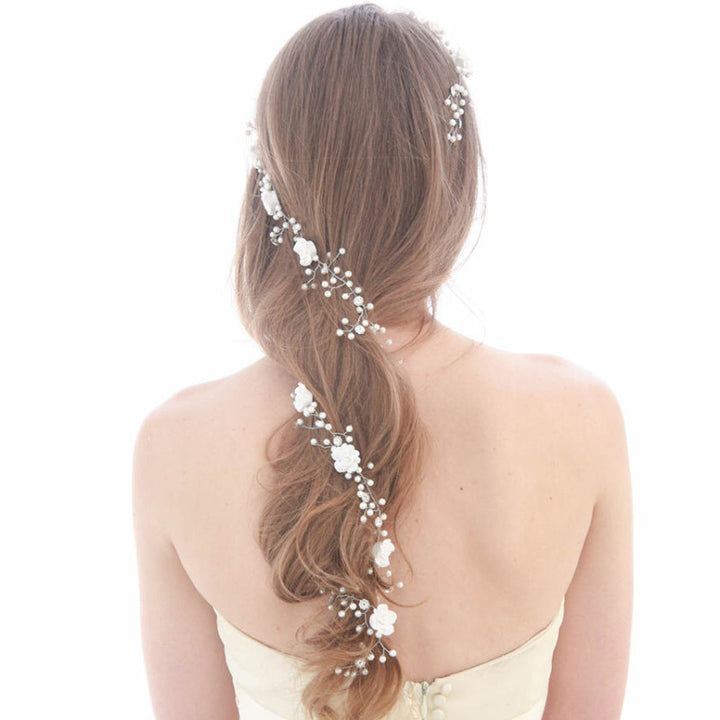 Bride's wedding photo building with makeup handmade pearl white flowers and long soft chain hair chain 1 meters 1